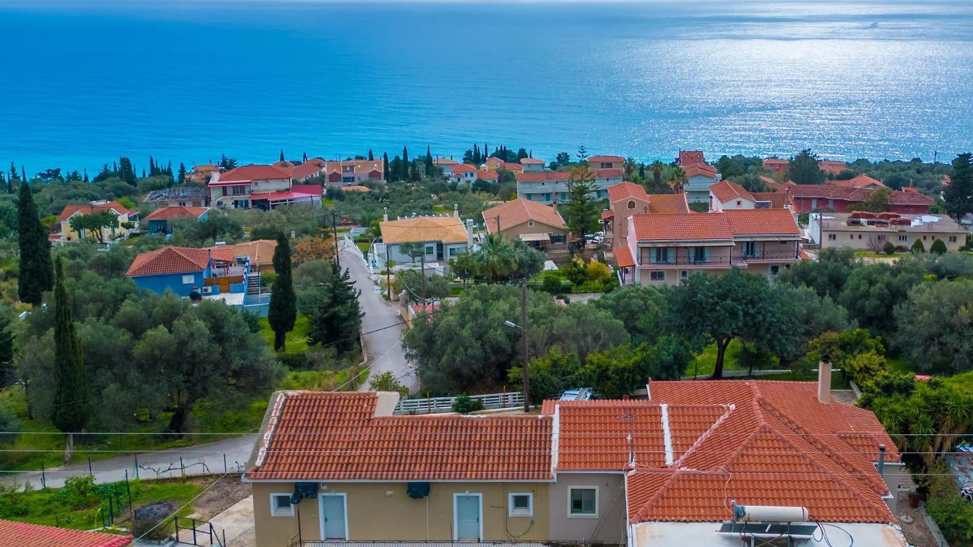 Hermes Luxury Apartment In Vlachata Village!
