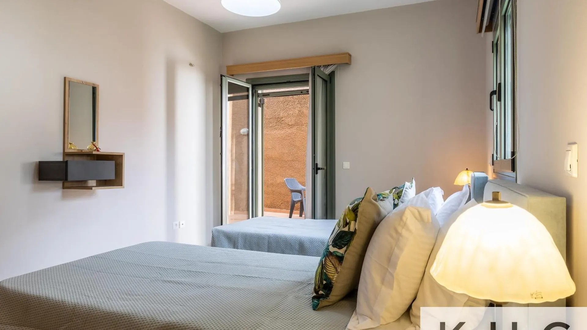 Hermes Luxury Apartment In Vlachata Village!